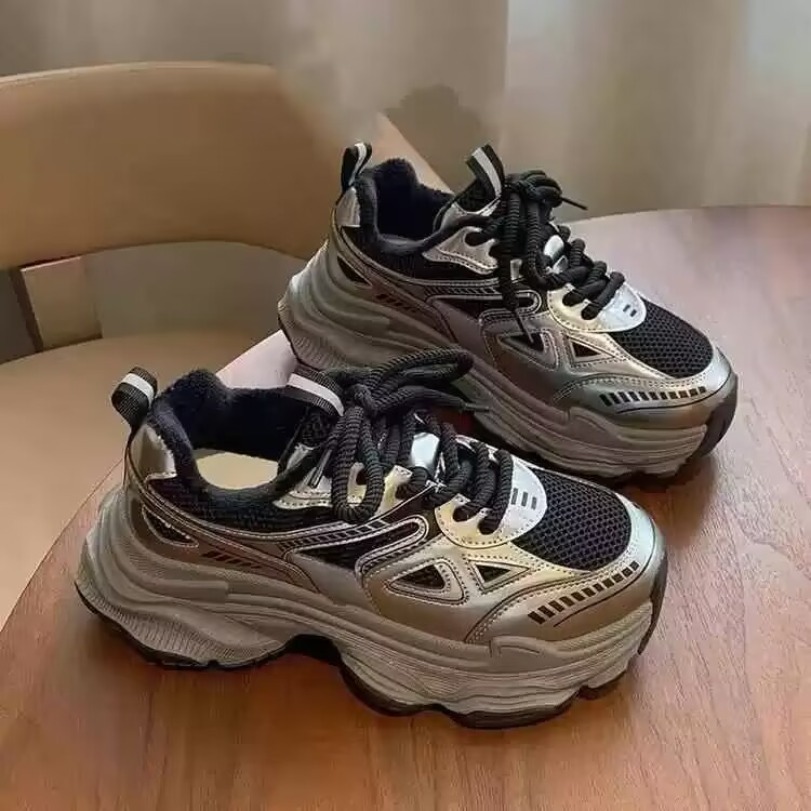 Sepatu Sneakers Wanita Serbagu - Jeans ulasan dan harga